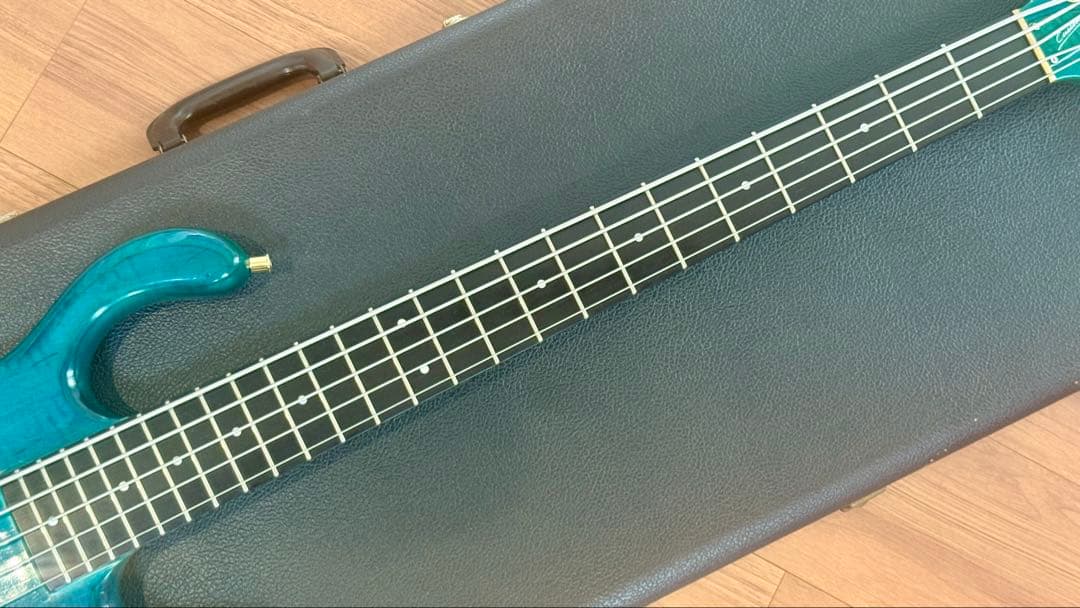 Pedulla MVP-5/5弦エレキベース