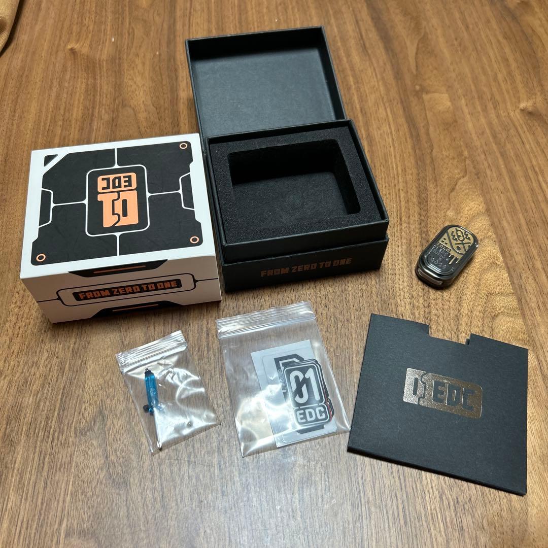 01EDCxYOLO Zirc/Brass Slider フィジェットトイ