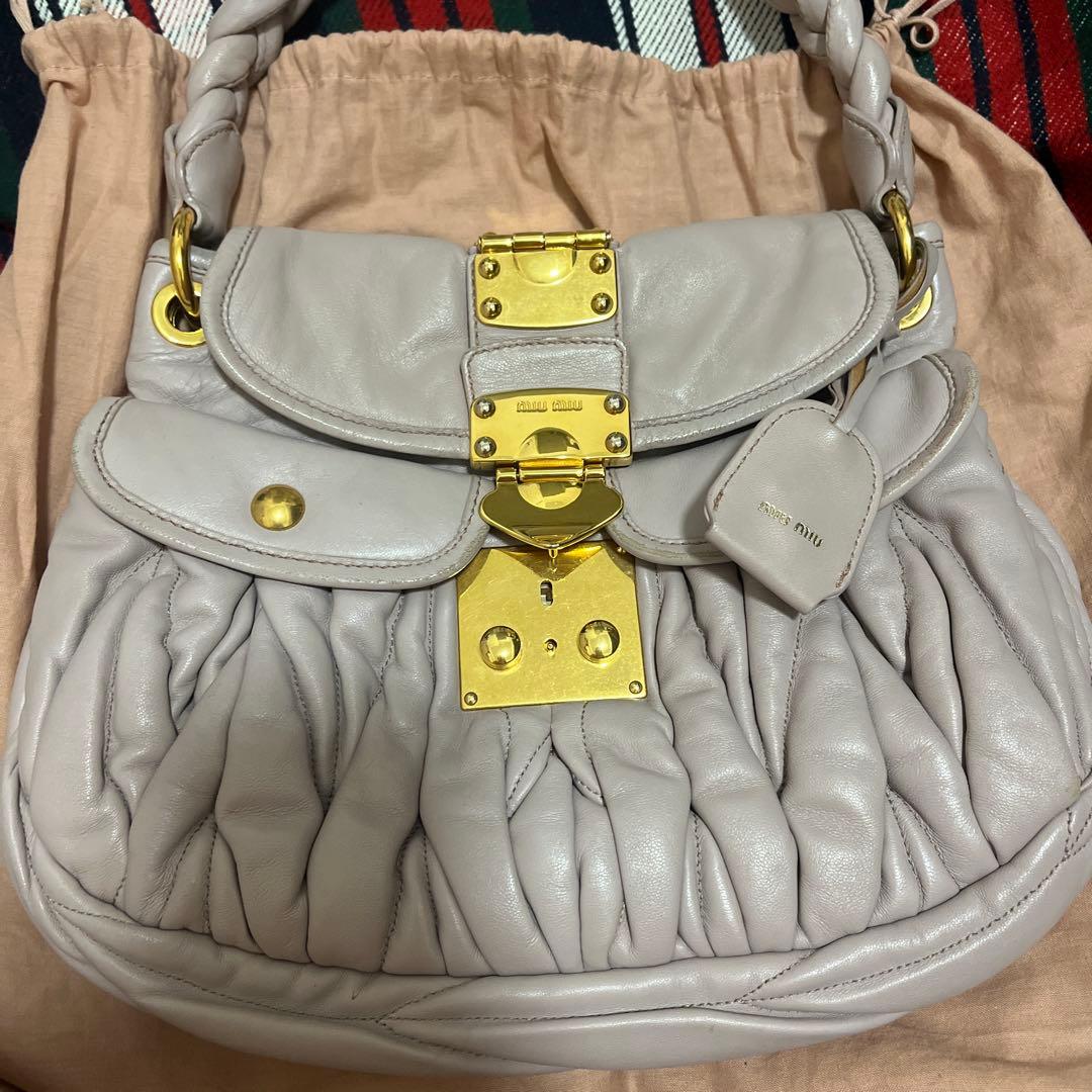⭐︎miu miu マトラッセ 2way ワンショルダーバッグ 美品⭐︎