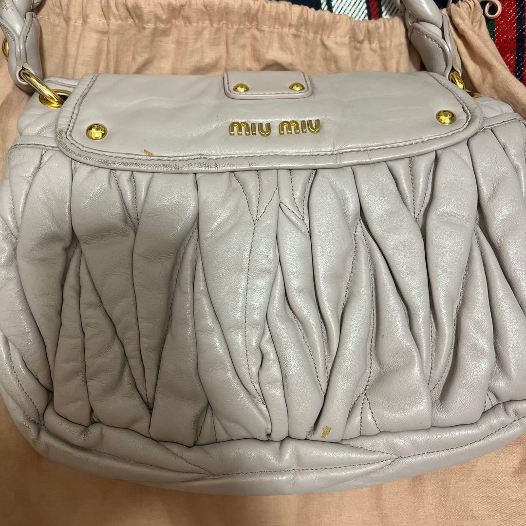 ⭐︎miu miu マトラッセ 2way ワンショルダーバッグ 美品⭐︎