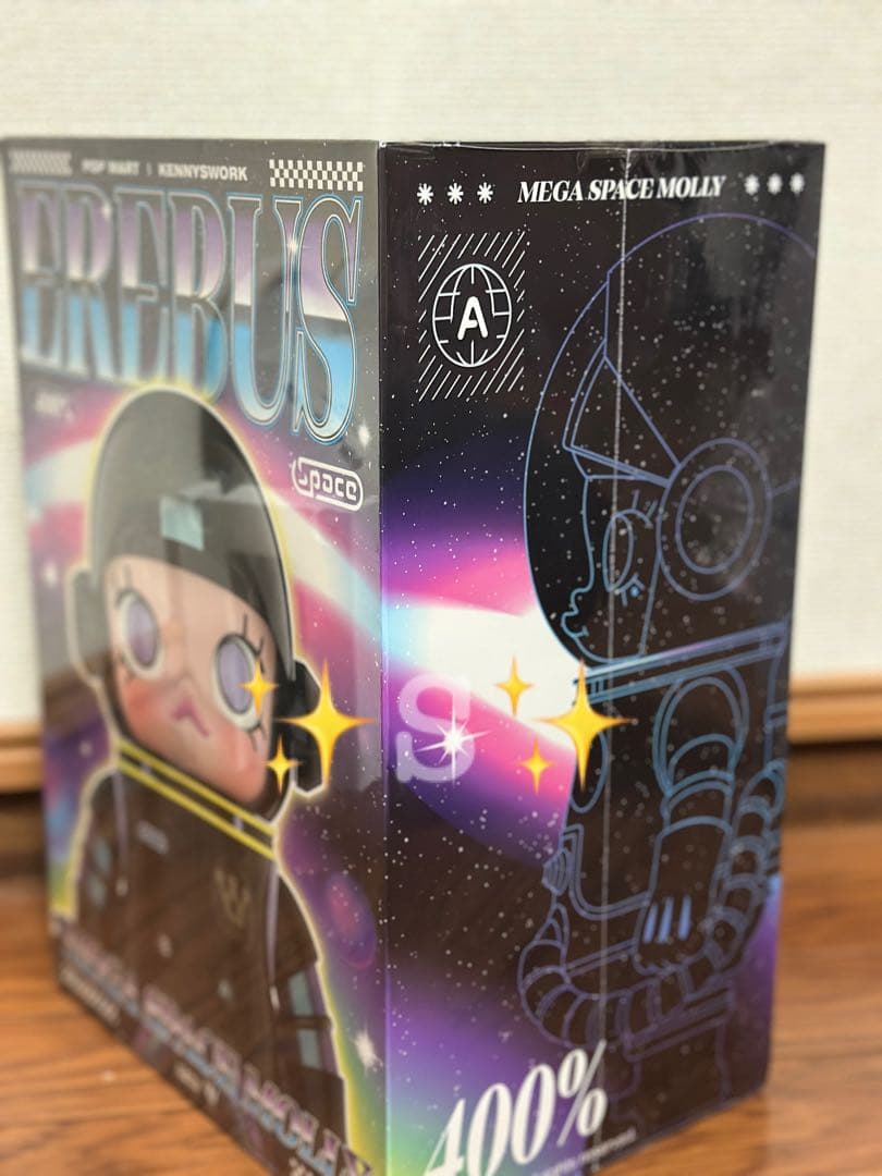 ポップマート MEGA SPACE MOLLY 400% EREBUS