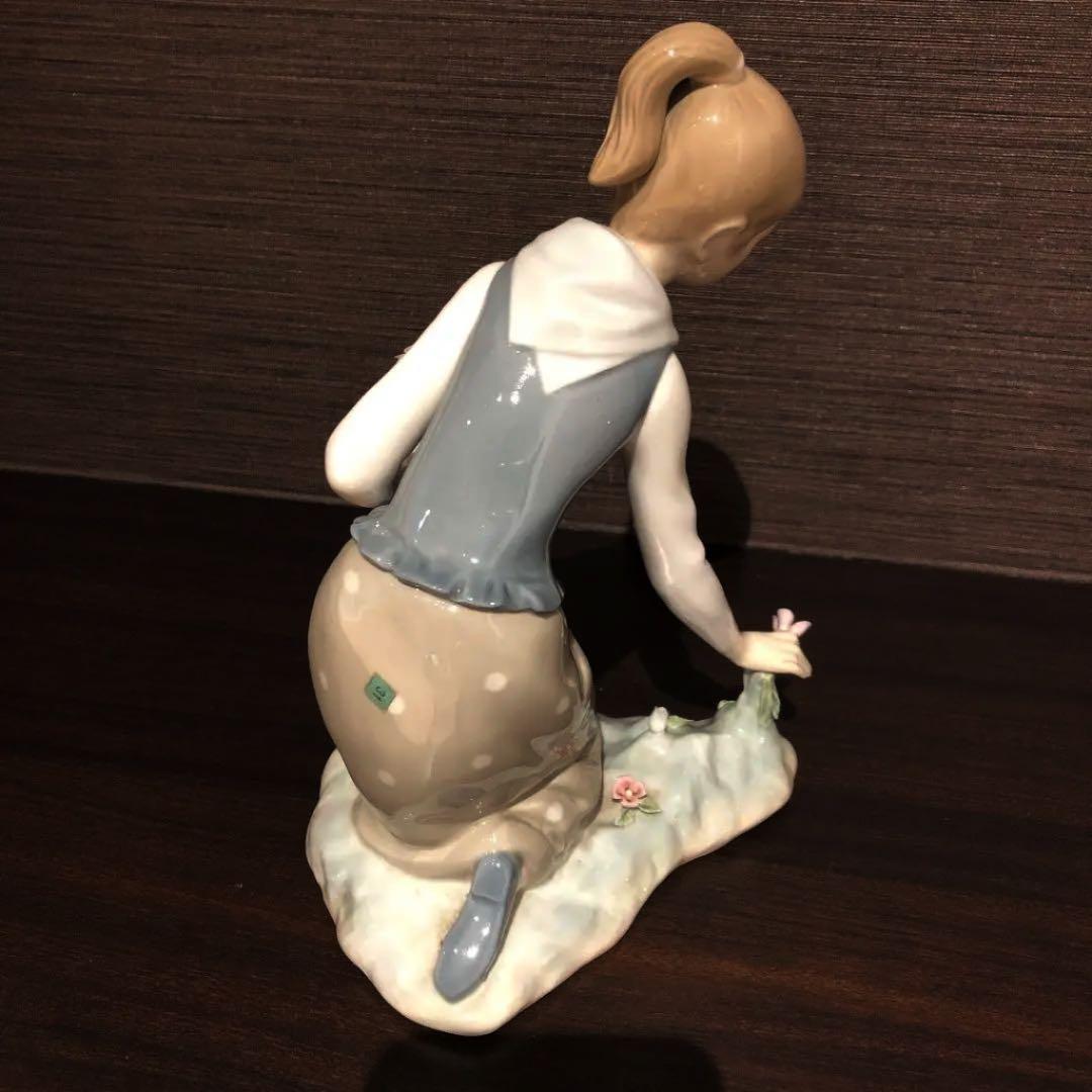 正規品・難あり・リヤドロ・LLADRO絶版No.31  花を摘む少女