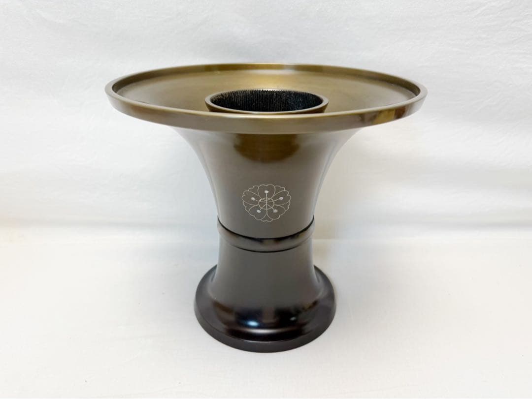 未使用 華道具 ラッパ型 銅 花入 重さ約3.6kg 金属工芸 花瓶 花器元箱