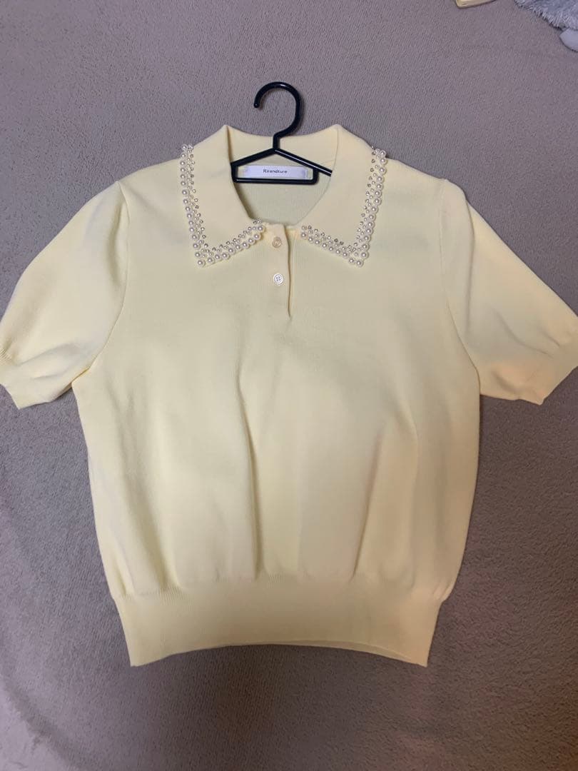 【リランドチュール】パールカラーポロニット（ライトイエロー）サイズM