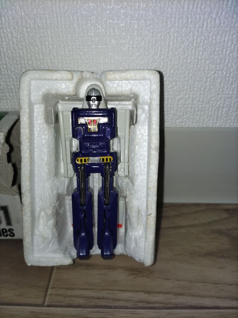 最終価格 箱付絶版品 超合金 マシンロボ MR-31 セスナロボ 前期版