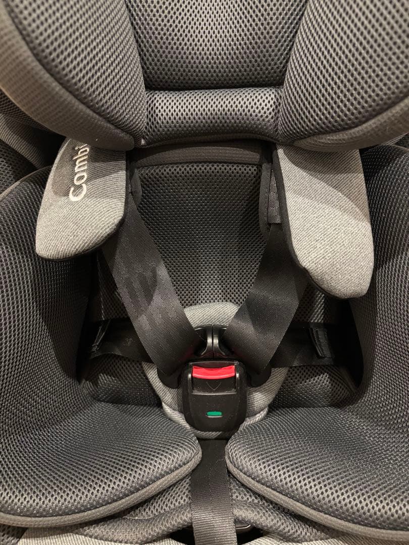 【上位モデル】Combi クルムーヴコンパクト R129 エッグショック グレー