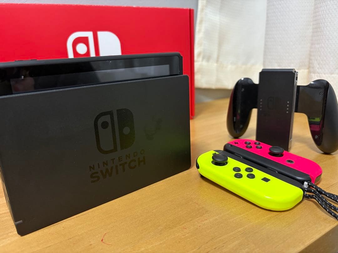 Nintendo Switch 本体 箱あり 付属品完備 傷ほぼなし