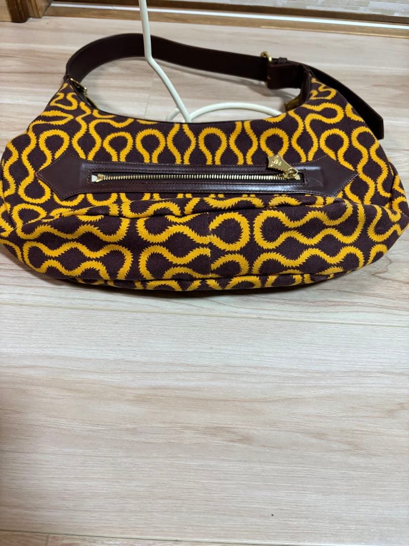 ヴィヴィアンウエストウッド　ヴィンテージスクイグル バナナバッグ　ワンショルダー