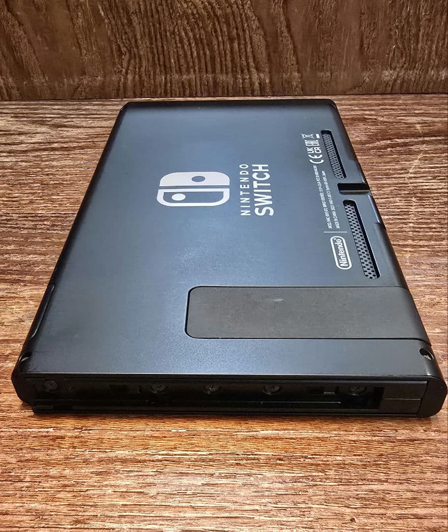 A*T様 k*a様 Nintendo Switch 本体　2025修理済み　おま