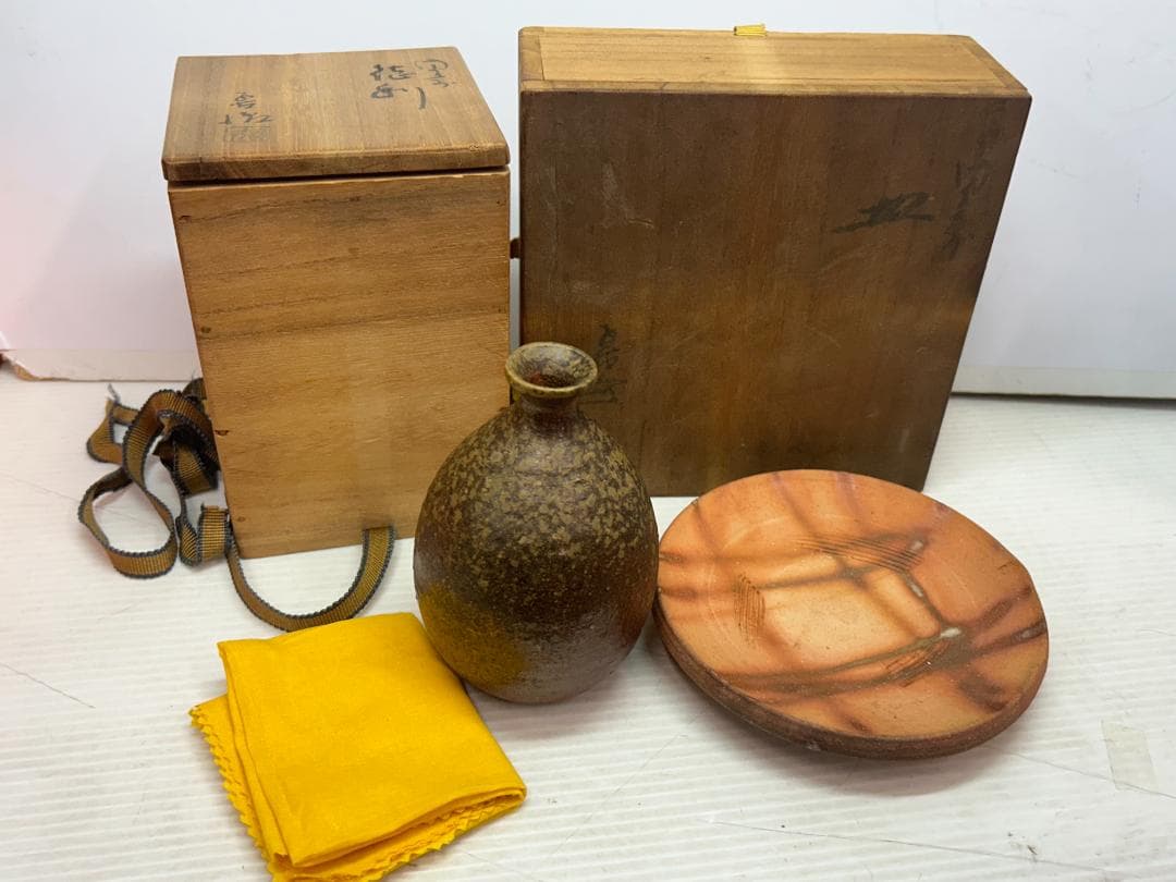 ★備前焼【浦上善次・火襷/小皿&徳利】2個SET　県重要無形文化財・木箱入り★