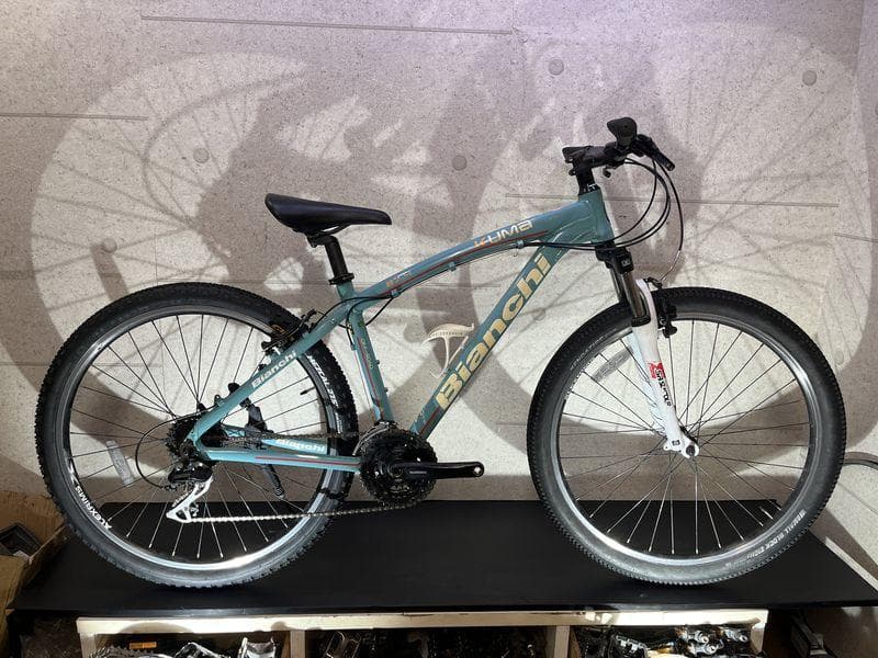 Bianchi KUMA 27.4 MTB　27.5インチ　ビアンキ