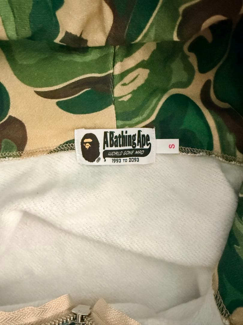 エイプ　BAPE シャークパーカー