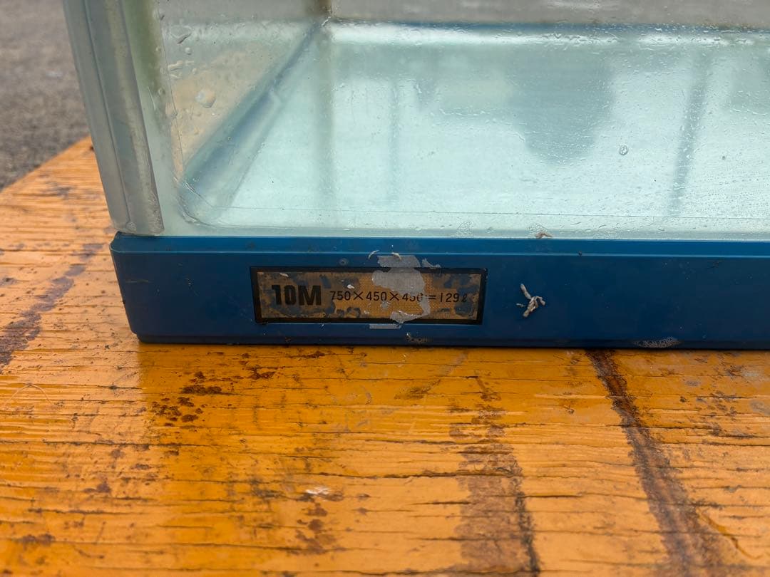 ガラス水槽　サイズ: 750×450×400＝129ℓ