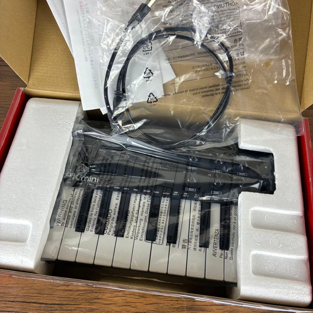 【美品】AKAI MPK mini MIDIキーボード