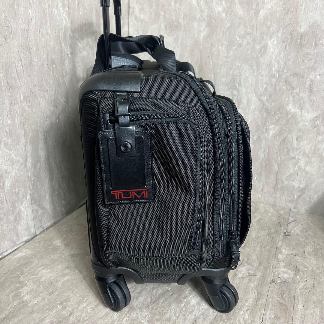 極美品 TUMI ALPHA2 4輪 キャリーケース 22652D2 機内持込可