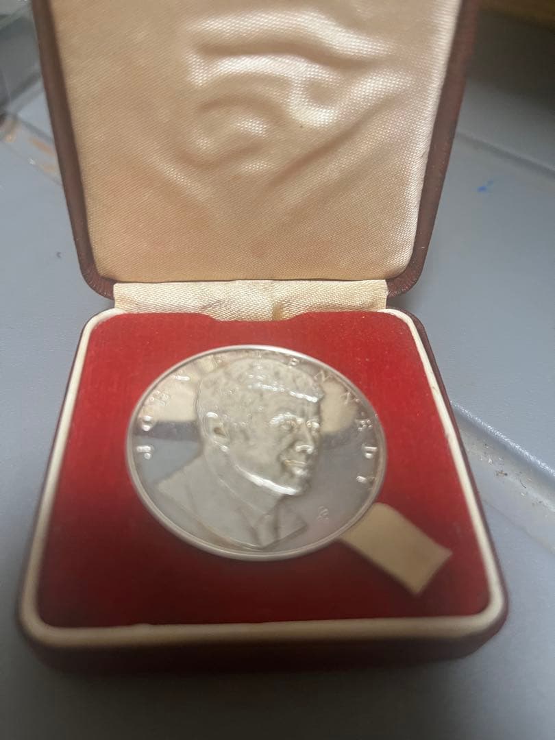 フランクリンミント ジョン F ケネディ プルーフ 銀貨 ? メダル？ ケース入