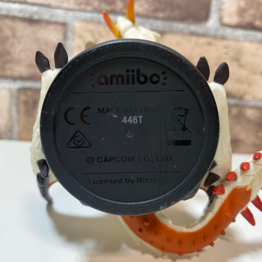 amiibo ベリオロス（ヒョウガ）＆アユリア　アミーボ　モンハン