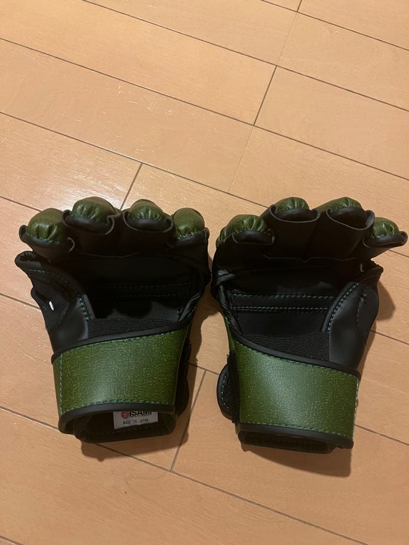 RIZINグローブ　Mサイズ