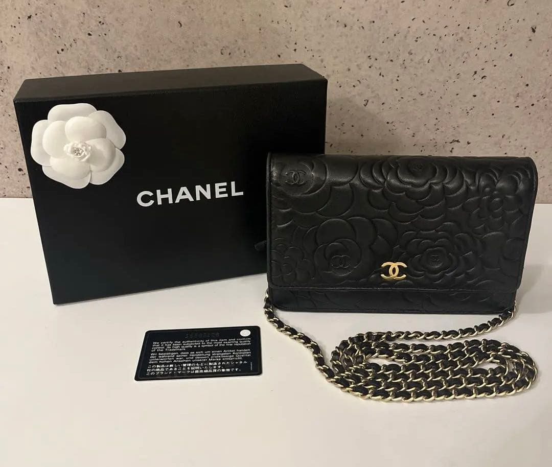 【匂いなし】シャネル/チェーンウォレット/カメリア/ギャランティカード付/表参道