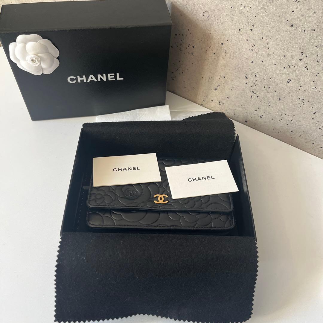 【匂いなし】シャネル/チェーンウォレット/カメリア/ギャランティカード付/表参道