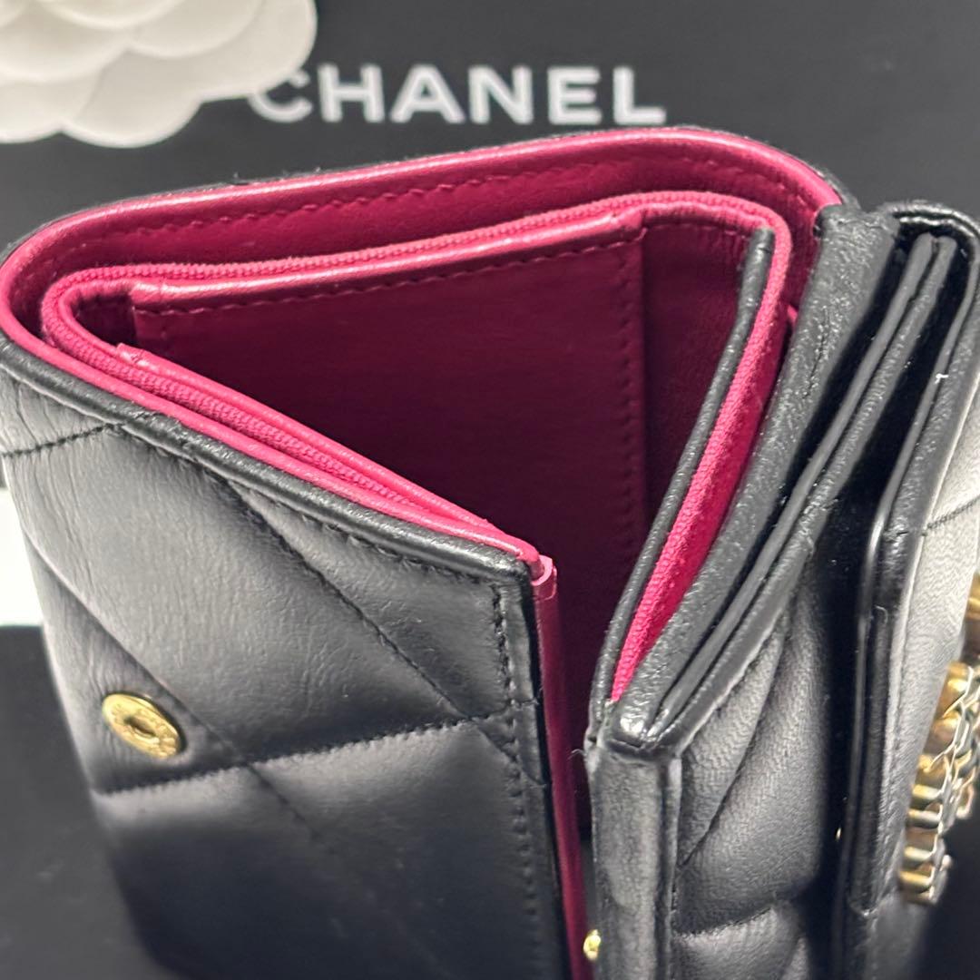 シャネル 19 ディズヌフ　三つ折り財布　Wホック　ラムスキン