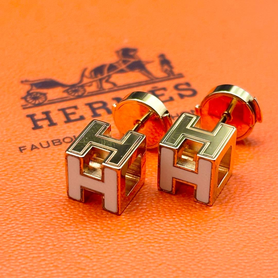 HERMES カージュドアッシュ Hキューブ ホワイト ゴールド ピアス