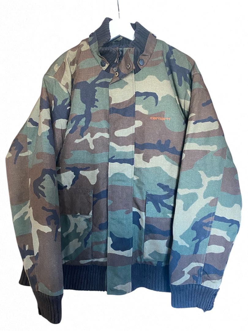 【年明け大放出セール！】Carhartt 迷彩 カモ柄 中綿ジャケット