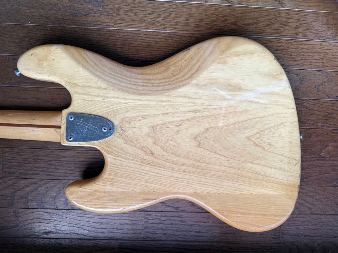 キ*イ様 Fender JAZZ BASS