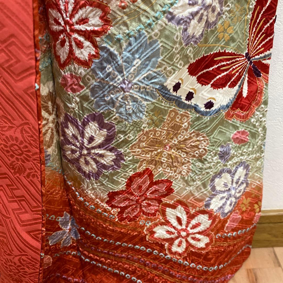 成人式　絞りの振袖　桜と蝶