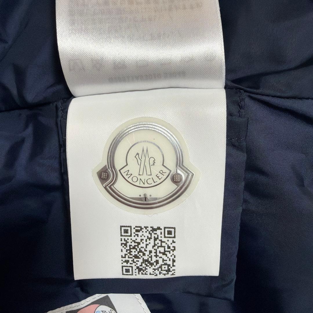 MONCLER キッズネイビー ダウンコート
