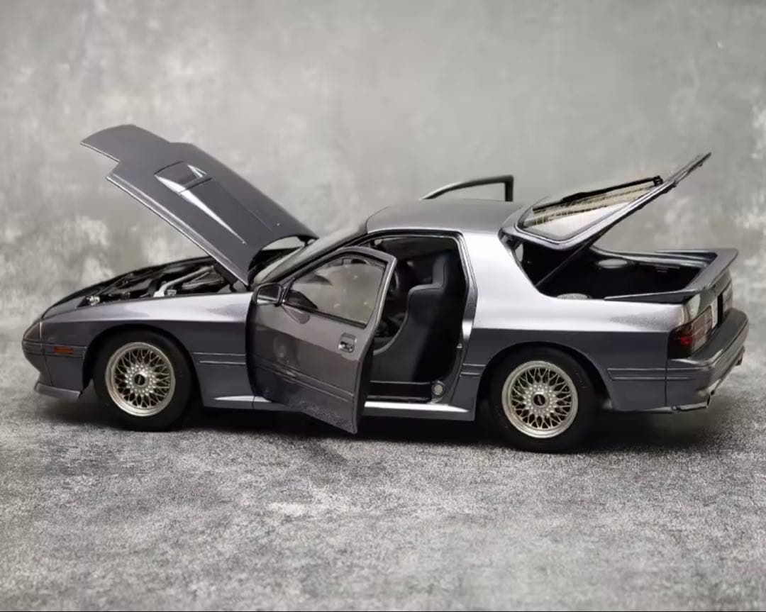 Savana RX-7 FC3S 1/18ミニカー WHEELART