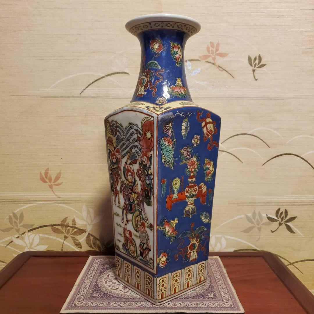 中国古玩　大清同治年製　色絵賢人武人図　角形花瓶　箱付き