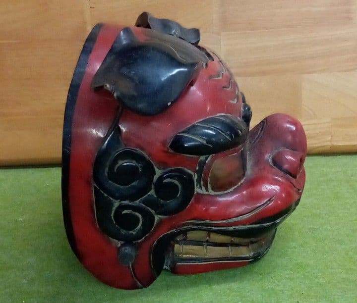 獅子頭 雌型 木製 木彫り 時代物 アンティーク 置物 縁起物