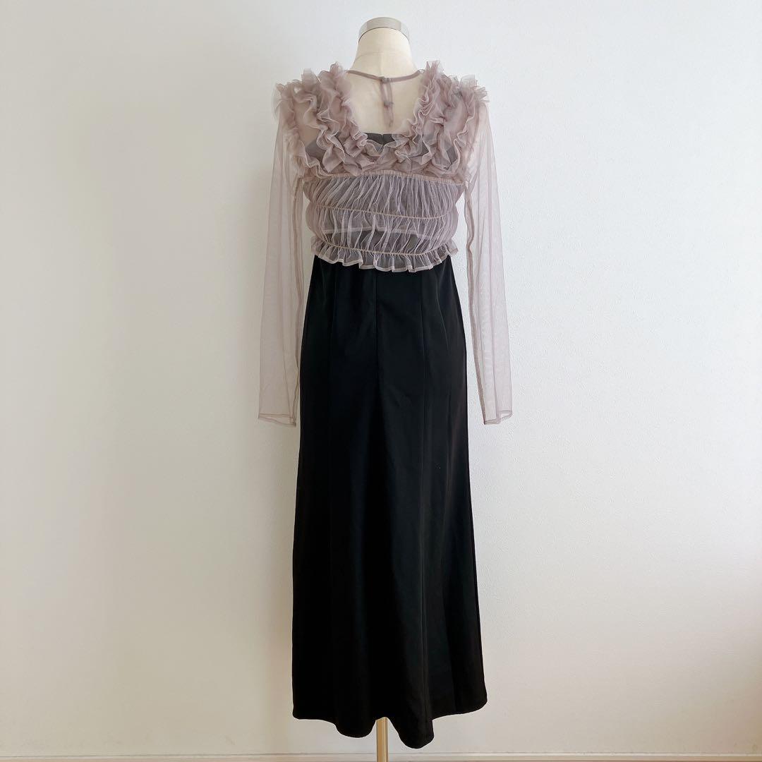 カナ　ニアナ　アトロ　ブラック系　チュールボリュームフリルベストシアートップス