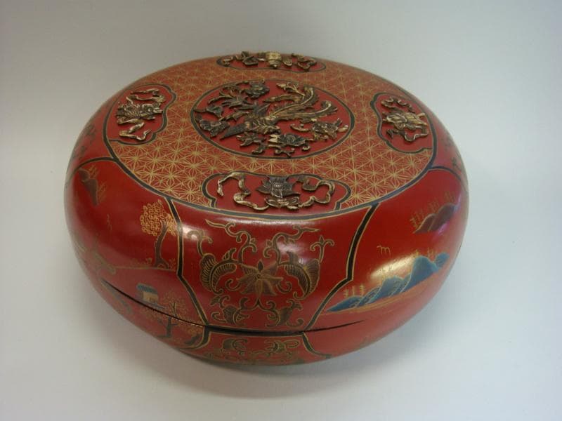 食籠■朱塗り漆器 古い蓋物 象嵌 菓子鉢 鳳凰 花唐草 魚 時代物 骨董品■