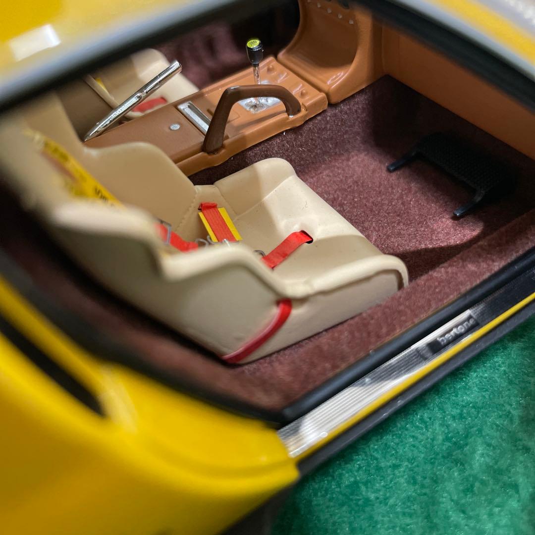 【1/18 ミニカー】京商　ランボルギーニ・ミウラ　SVR イエロー