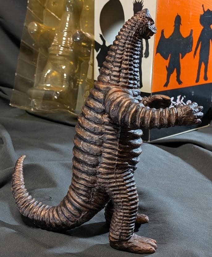 幻のレッドキング（「怪獣のあけぼの」特典フィギュア）赤銅色バージョン