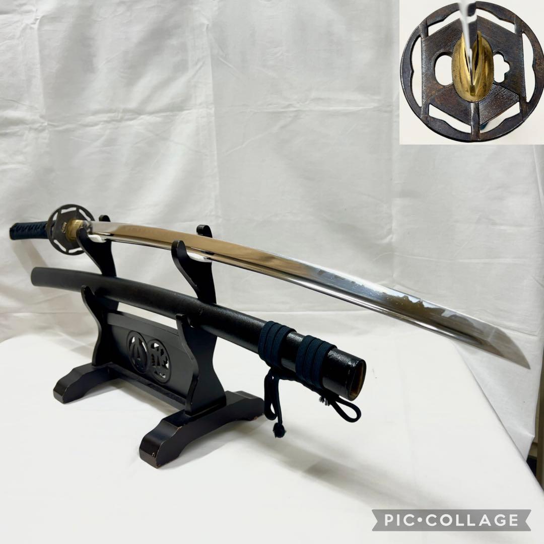 【模造刀】太刀 鉄鍔 透かし樋入り 全長102.0センチ 日本刀 刀剣 黒鞘