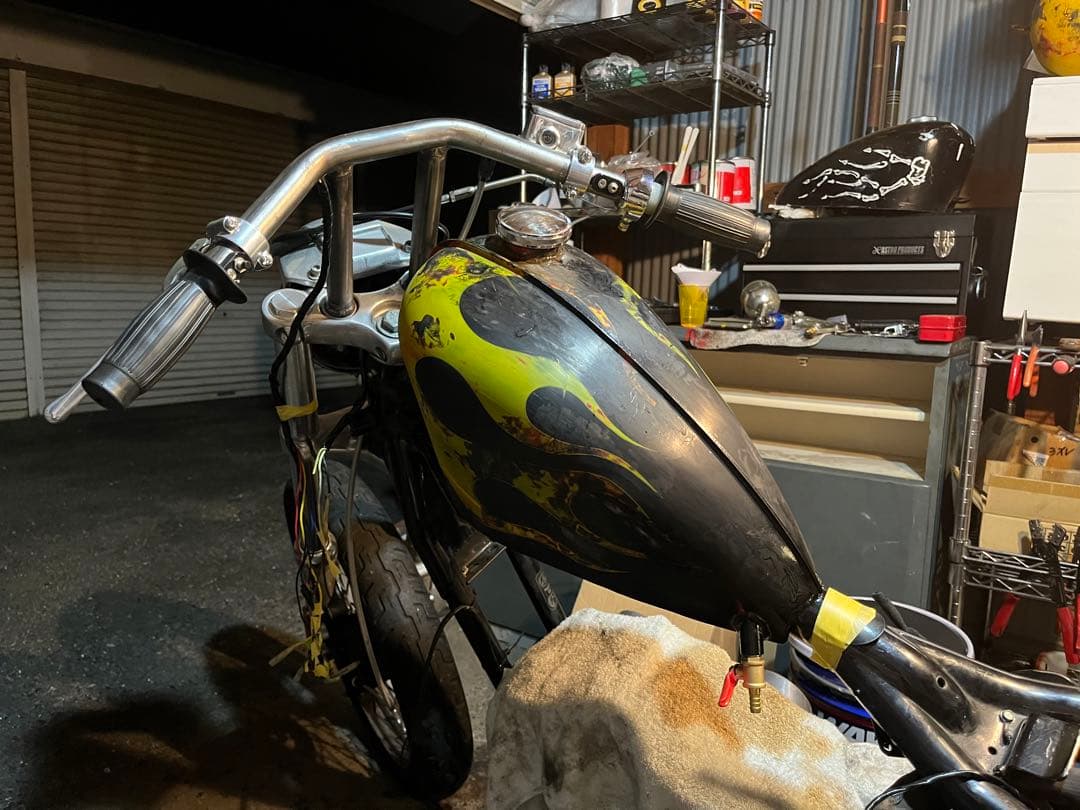 ハーレー 新品タンク エイジング塗装