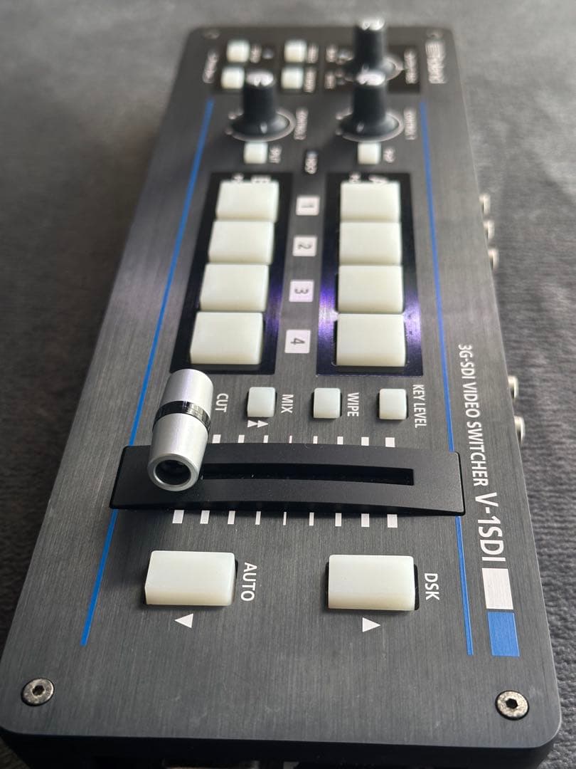 Roland V-1SDI 3G-SDI ビデオスイッチャー ローランド
