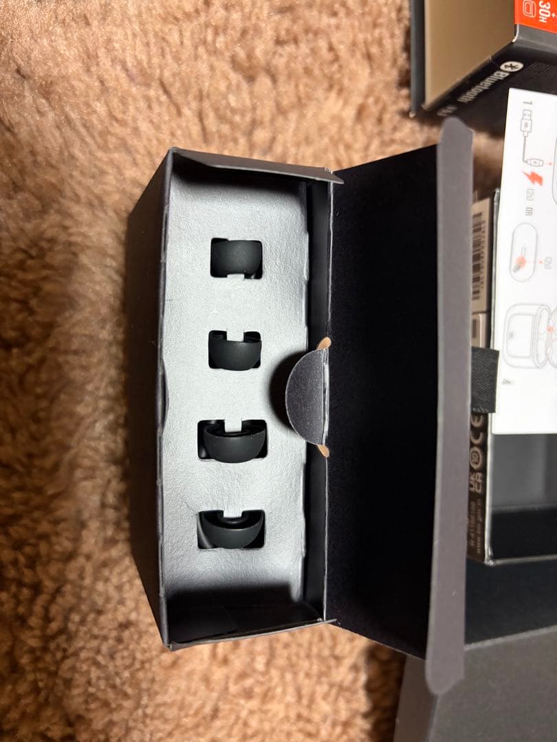 JBL TOUR PRO 2 保護ケース付き