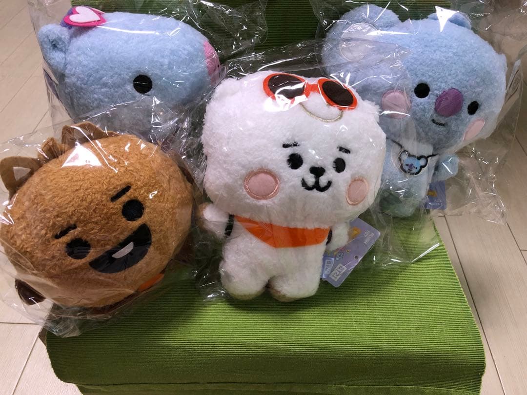 BT21 メリーランド限定　ぬいぐるみ7個セット RJ チミー　cooky