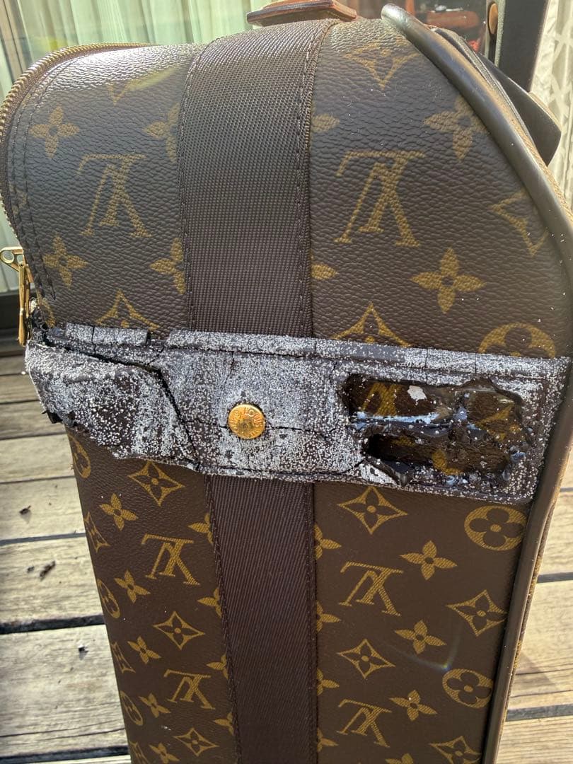 ルイ・ヴィトン　キャリーケース