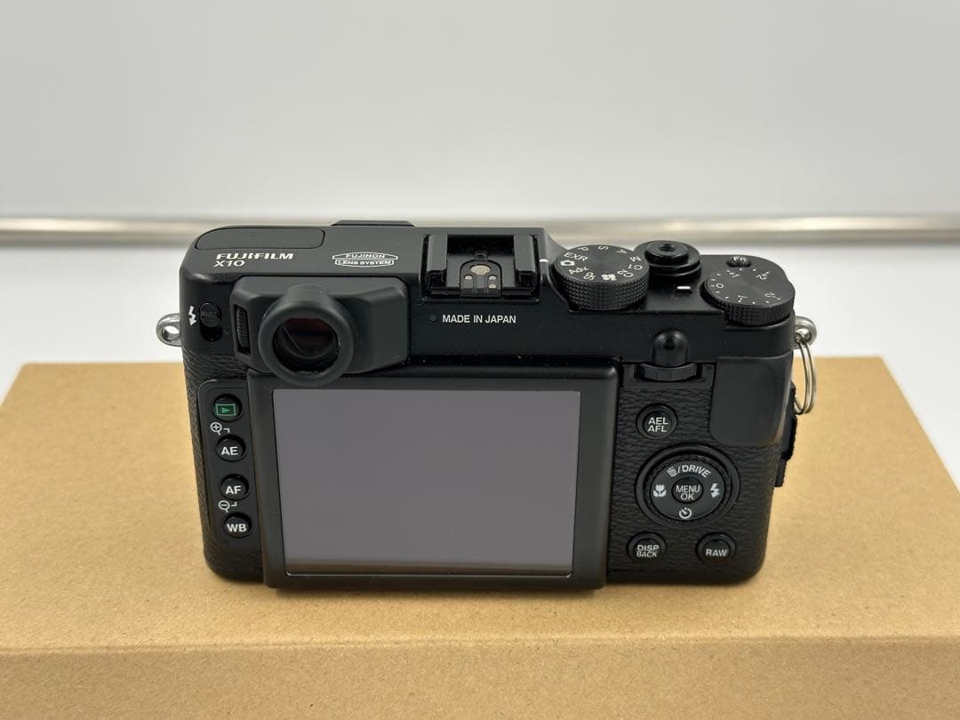 【美品】FUJIFILM X10 デジタルカメラ ＋おまけ
