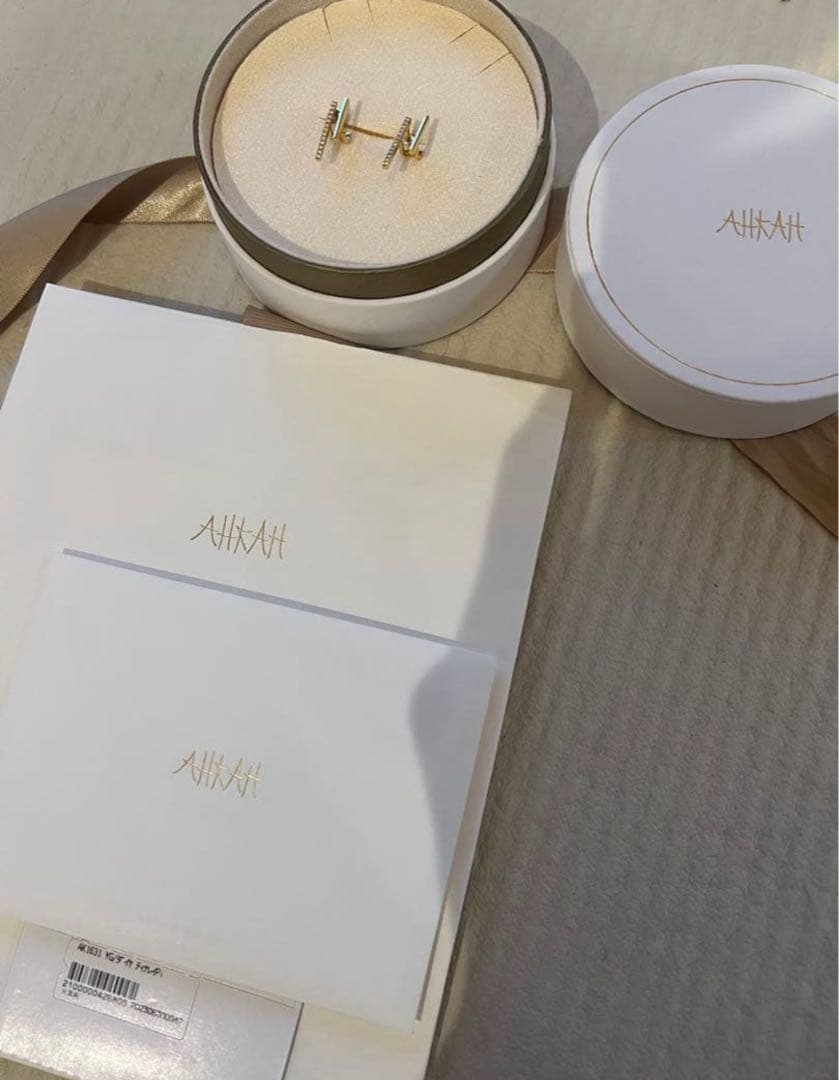 ahkah ティナレイピアス　両耳