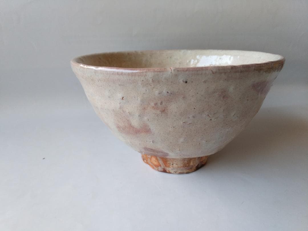 萩茶碗 岡田裕 作 萩焼 共箱 共布 茶道具 抹茶碗 新品 未使用 保管品 です