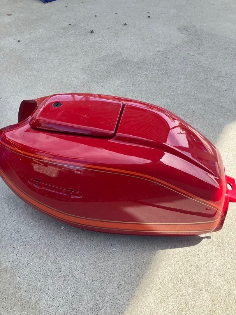 赤色 燃料タンク