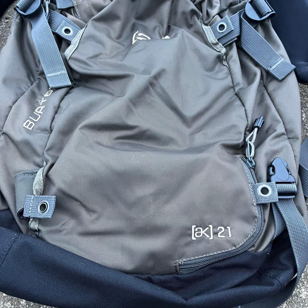 Burton [ak] リュックサック テック系 00s old salomon