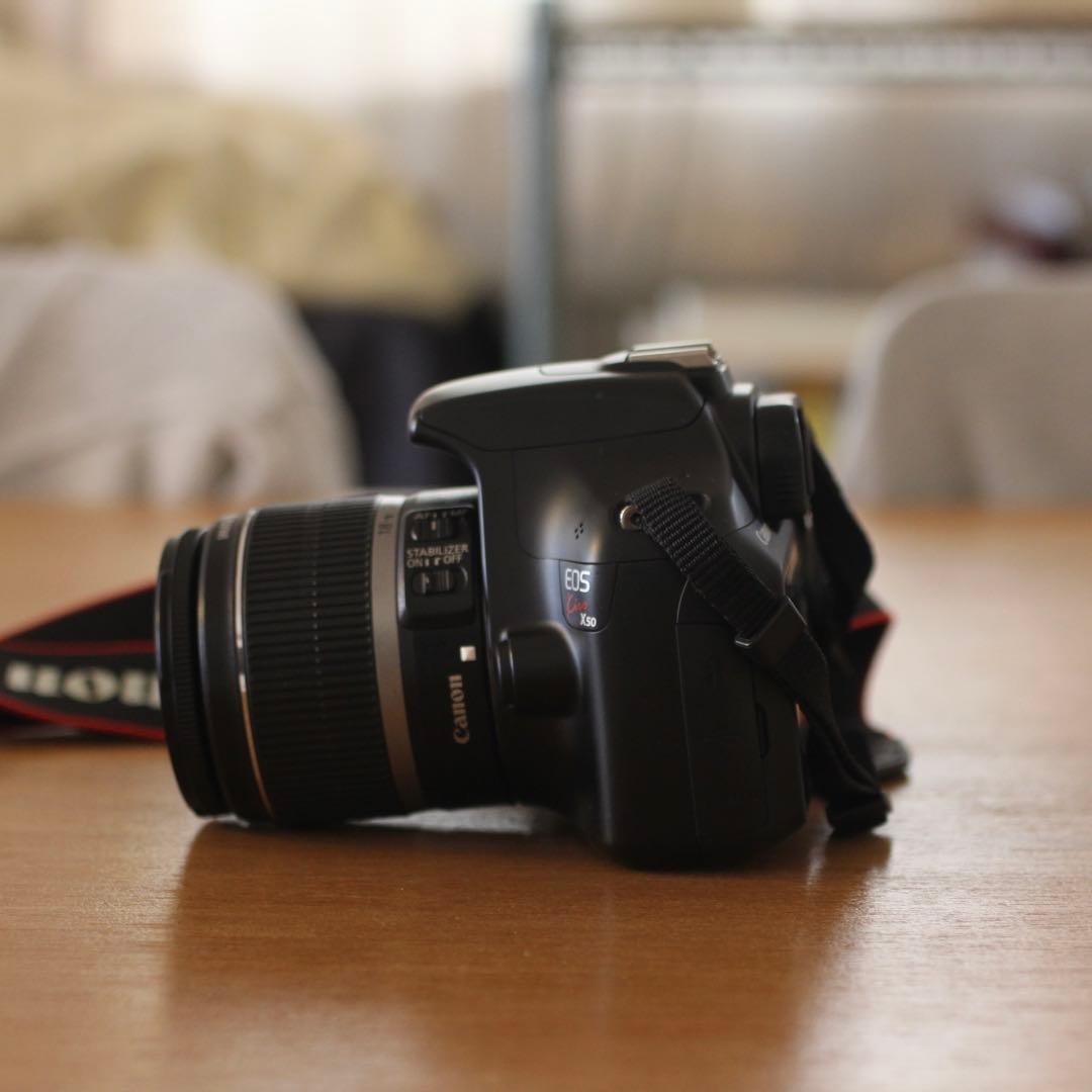 【美品】Canon EOS kiss X50デジタル一眼レフカメラレンズ付