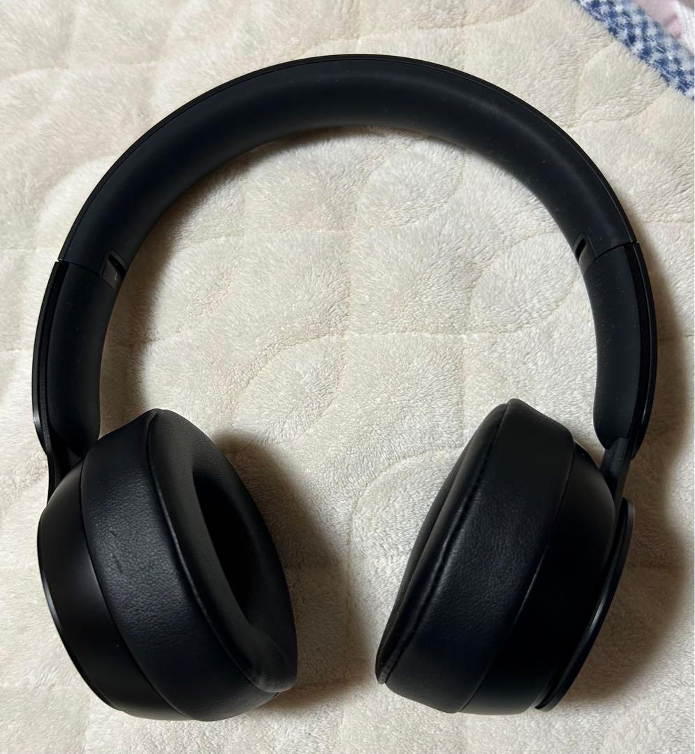 Beats Solo proワイヤレスヘッドホン ブラック